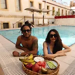 ホテル Cave Rooms&pool ギョレメ