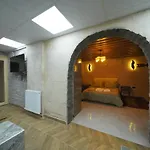 ホテル Cave Rooms&pool ギョレメ