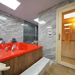 ホテル Cave Rooms&pool ギョレメ
