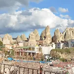 Cave Rooms&pool ホテル ギョレメ