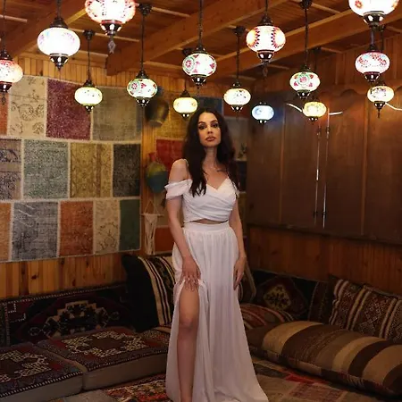 Готель Cave Rooms&pool Гьореме