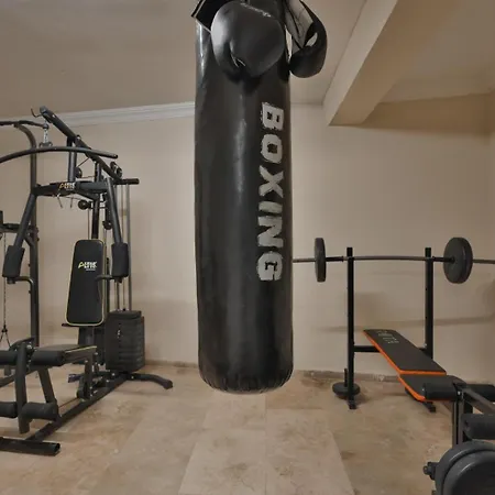 Cave Rooms&pool ホテル ギョレメ