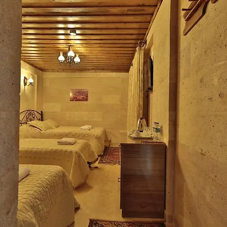 Cave Rooms&pool 2*