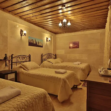 Готель Cave Rooms&pool