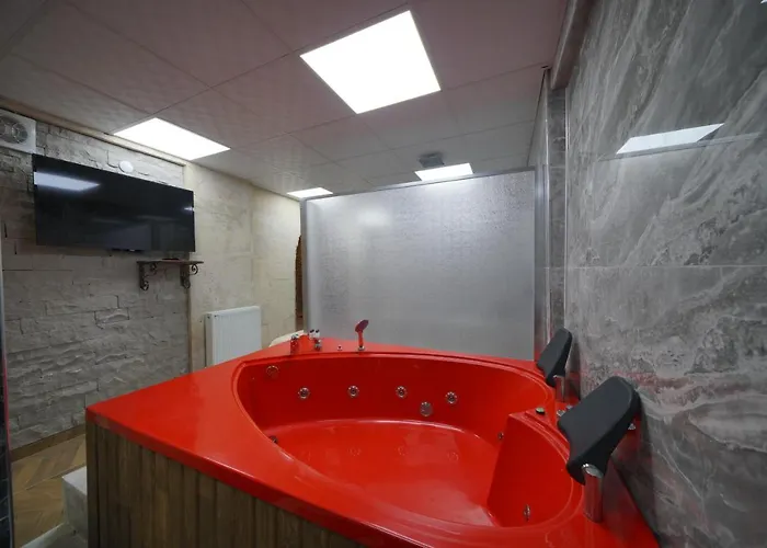 Hotel Cave Rooms&pool