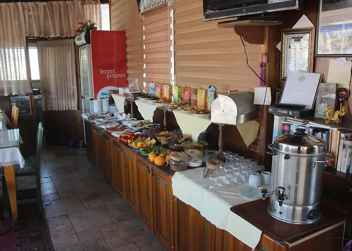 Cave Rooms&pool 2* Goreme