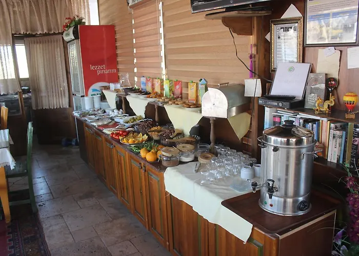 Cave Rooms&pool Hotel 2*