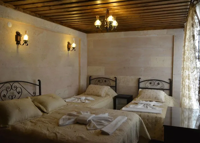 Cave Rooms&pool Goreme